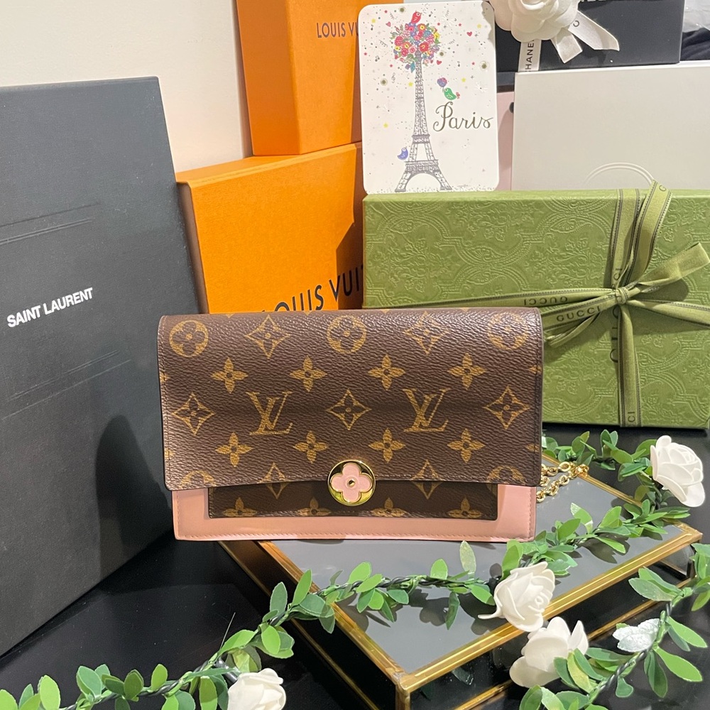 Authentic Louis Vuitton Flore Chain Bag (preowned)